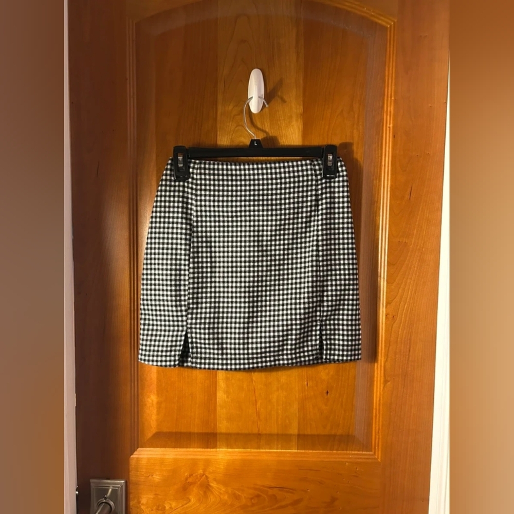 Classic Black and White Checkered Skirt